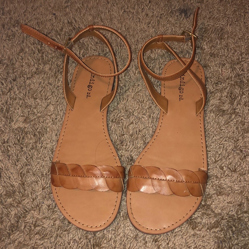 NEVER WORN brown sandals!!